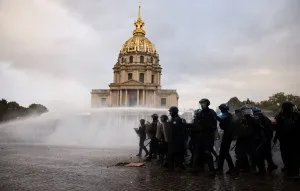 Manifestações, bloqueios e temor de violência: França terá sábado de protestos