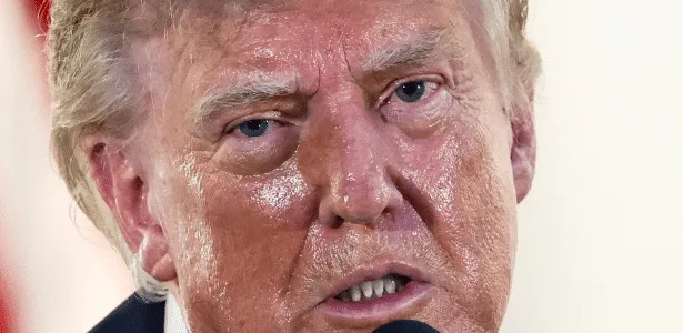 Aprovação de Trump cai para 32%, menor nível de sua carreira, diz pesquisa