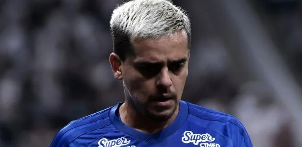 Fagner detalha adeus ao Corinthians: 'Me pediram para sair por telefone'