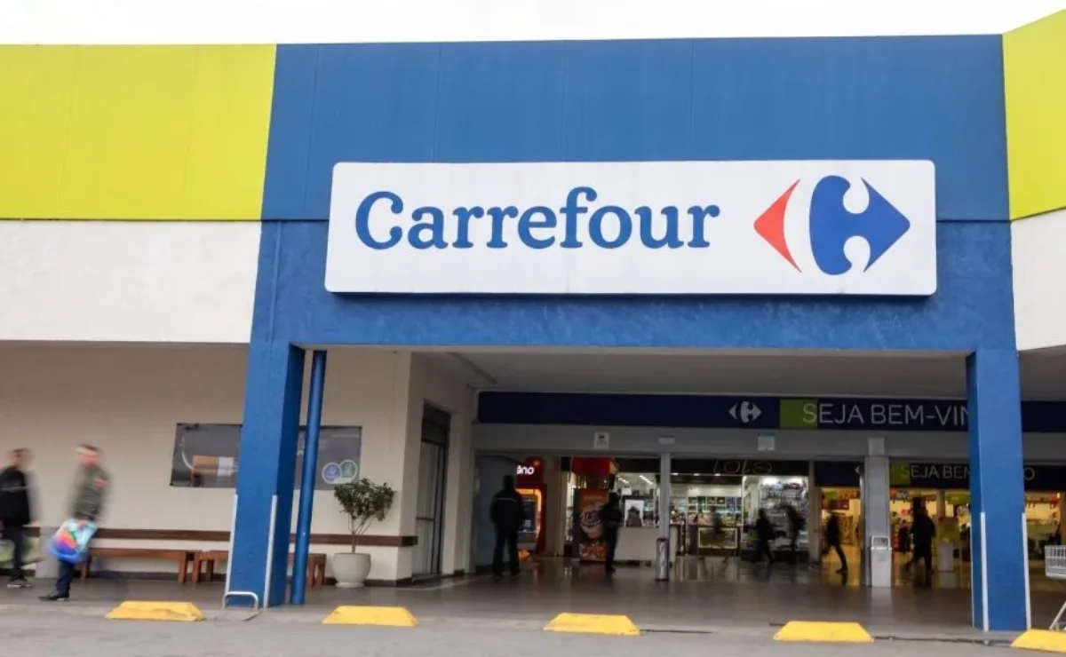 Carrefour é substituído por gigante brasileira dos supermercados após negociação milionária