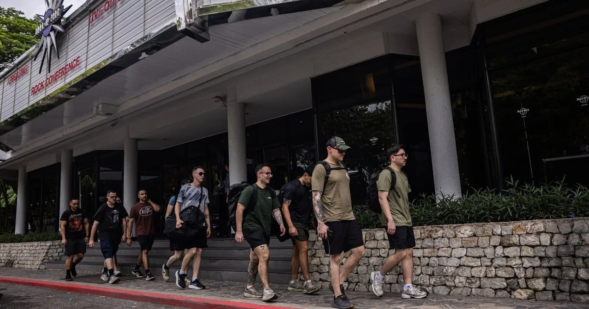 Unos 5.000 marines del portaaviones Lincoln retoman su vuelta a Estados Unidos luego de cinco días de "fiesta" en Tailandia