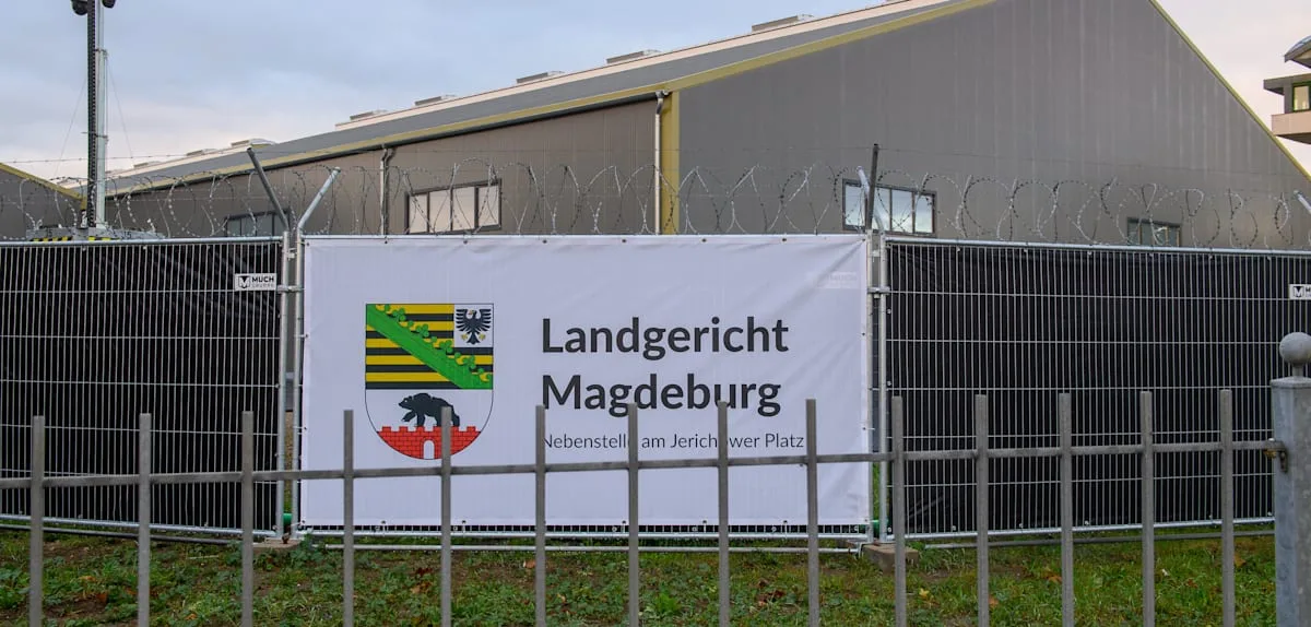 Magdeburger Gerichtsgebäude soll bis 2028 als Übergangs-Schwimmhalle genutzt werden