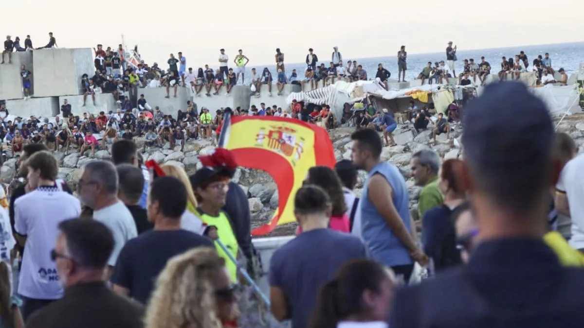 España pide ayuda a Frontex para acelerar la devolución de los migrantes