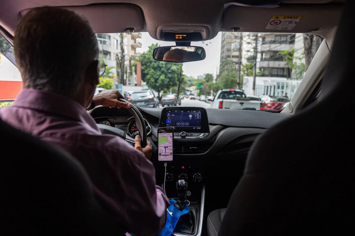 Câmara aprova MP que destina R$ 30 bi para motoristas de aplicativos comprarem carros