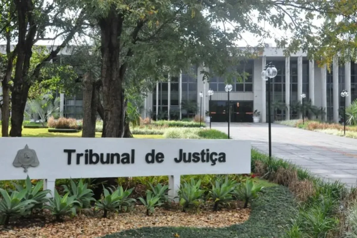 Mulher é indenizada em R$ 10 mil após ter nome e fotos usados em site de serviços sexuais no MS