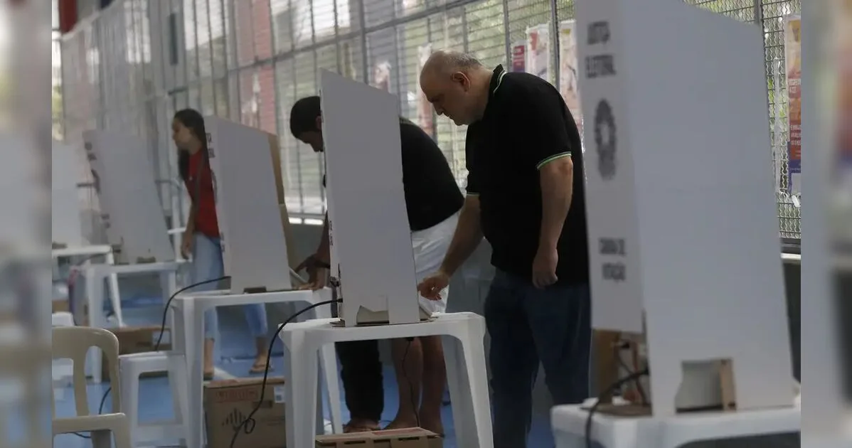 Políticos de fora atacam Apucarana