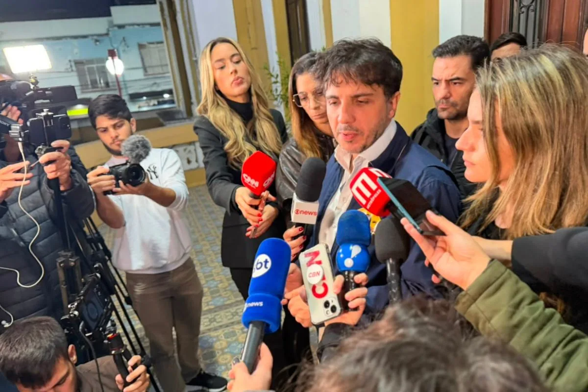 Indicação de Renan vista como irregular atinge perfis de Lula e Flávio