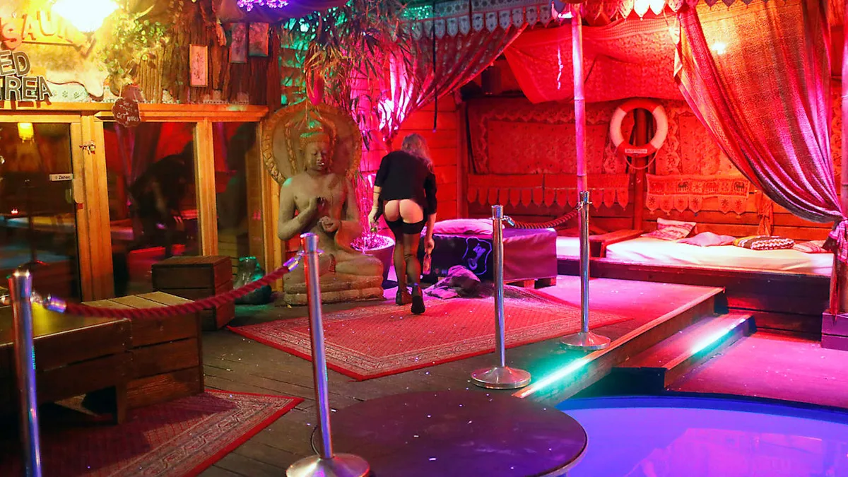 Zu viel Sex und nackte Haut - ARD versteckt „KitKatClub“-Doku in ihrer Mediathek