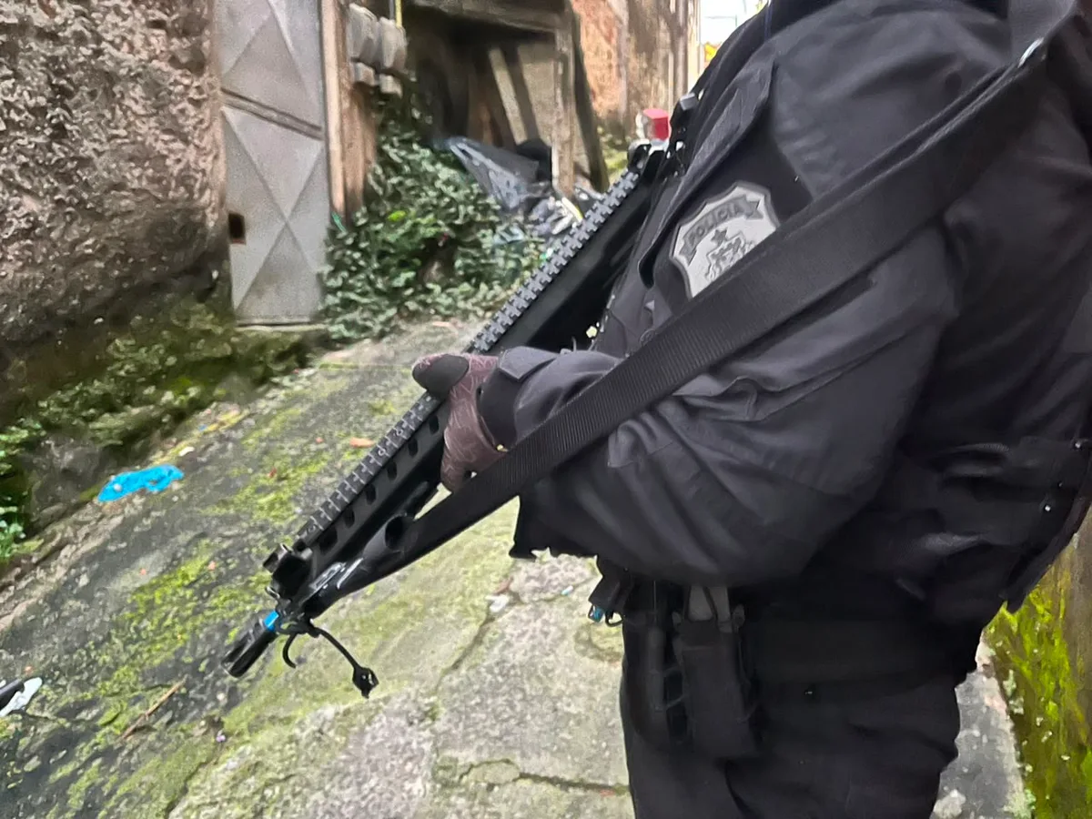 Jovem de 18 anos é preso suspeito de tripla tentativa de homicídio