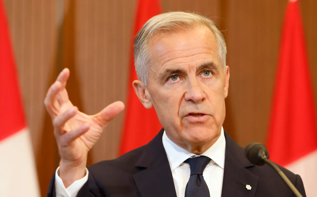 Mark Carney insta a la UE a consolidar el acuerdo comercial mientras Ottawa busca alejarse de Estados Unidos