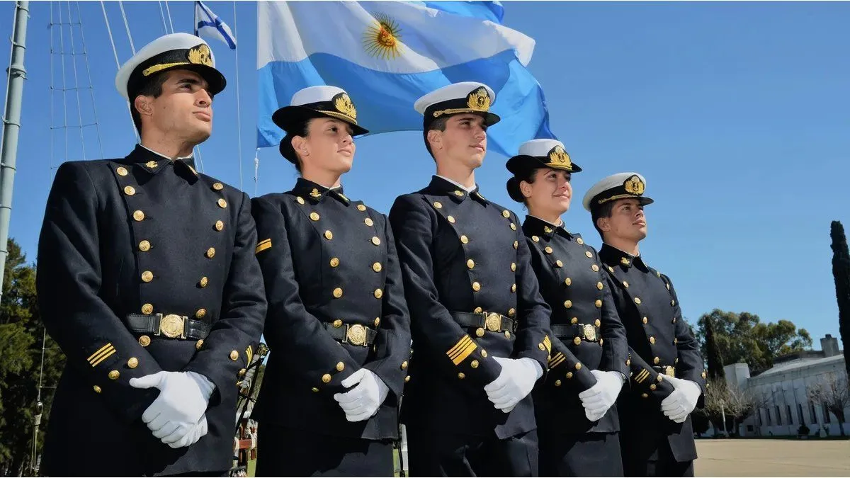 Denuncia penal en la Armada: el trasfondo del sistema de corrupción con transferencias irregulares de sueldos