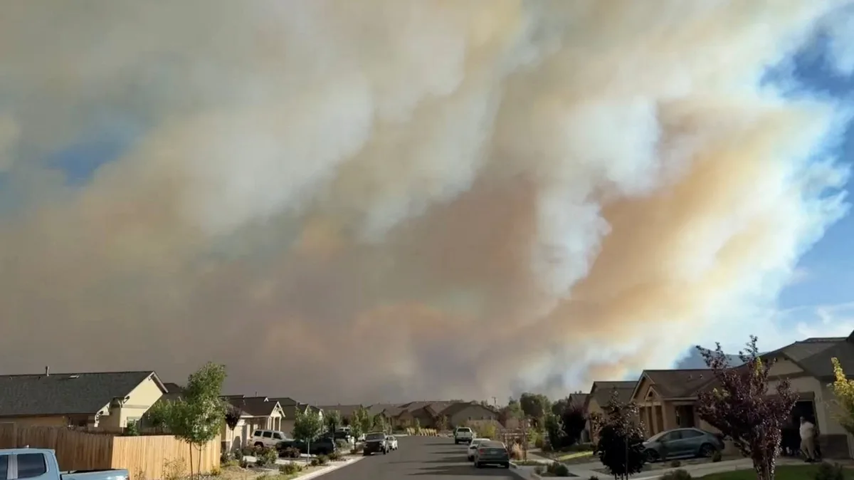 Wildfire rapidly approaches Reno, Nev., forcing thousands to evacuate their homes