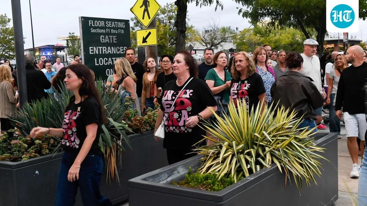 Defiant Ed Sheeran fans show up for the music—not controversy—as tour resumes with no billed openers