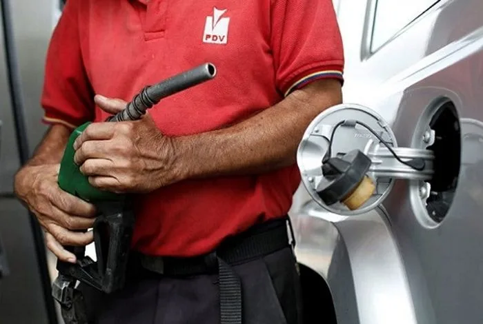 Aseguran que Pdvsa alcanzó una producción de 100.000 barriles diarios de gasolina