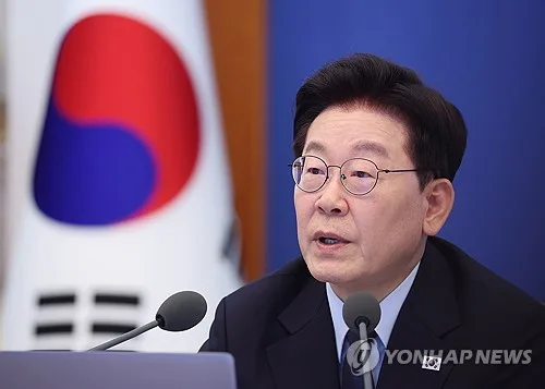 李대통령 "지향점 바뀐 것 없다…일부 개헌음모론 벗어나도 돼"