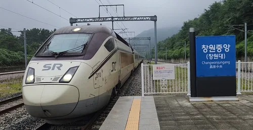 KTX·SRT 통합 운행…창원∼서울 고속열차 하루 6회 증편 '호응'