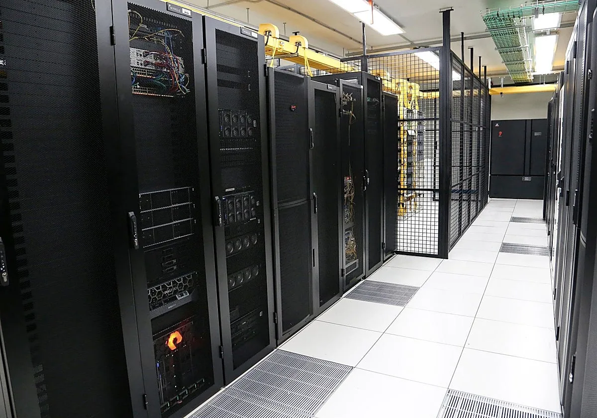 Bruselas autoriza la sociedad conjunta del Santander, Telefónica, ACS y la SEPI digital para la gigafactoría de IA europea
