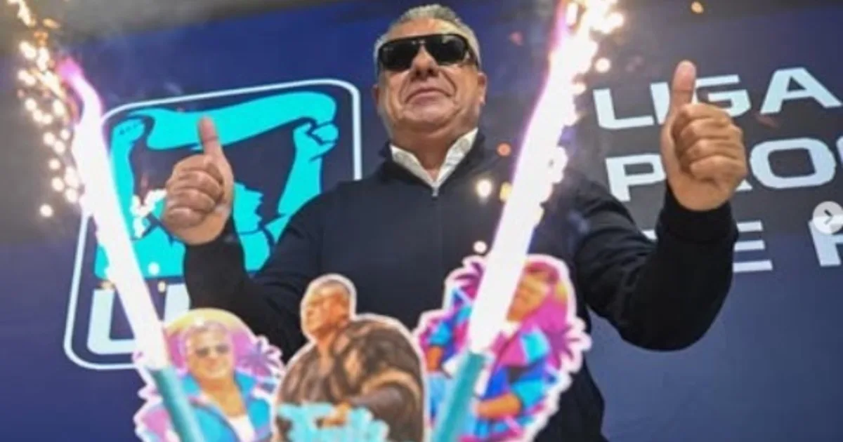 Las fotos del cumpleaños de Tapia: los anteojos negros en el Comité Ejecutivo y la torta con Scaloni y los jugadores