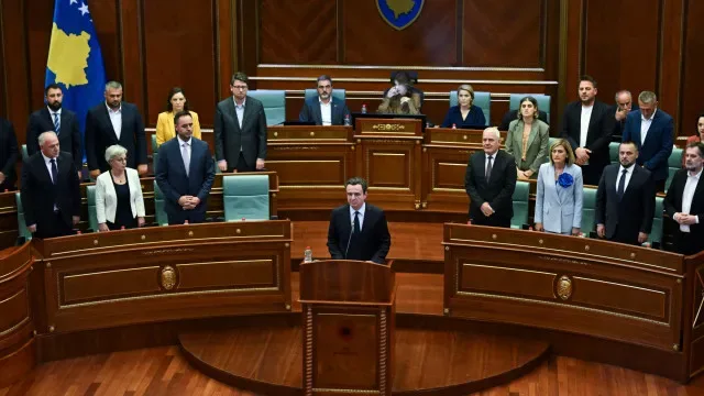 Novo Governo de Albin Kurti aprovado pelo parlamento do Kosovo
