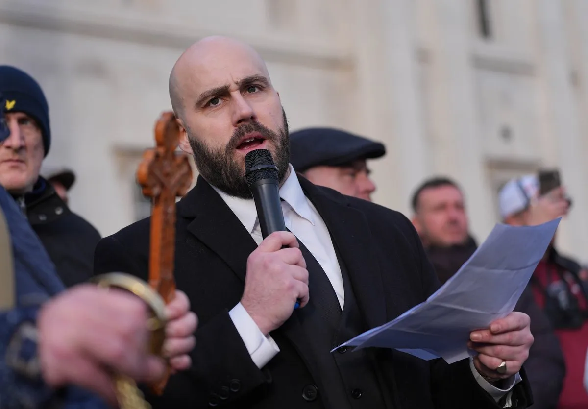 London protests: Everything we know about anti-Islam UKIP protest and counter demo in Edgware Road on Saturday
