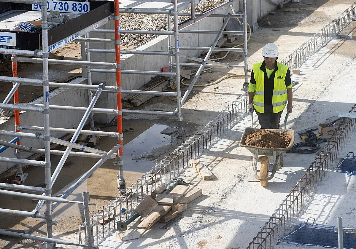 Andalucía tiene la tercera tasa más alta de absentismo laboral en la construcción