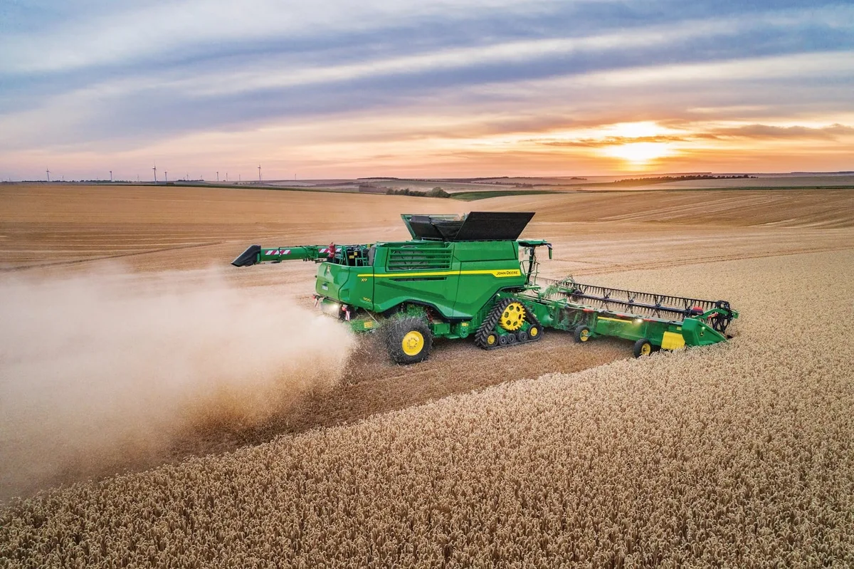 Se recalienta la maquinaria agrícola: se derrumban de “colosos” locales y aceleran gigantes globales