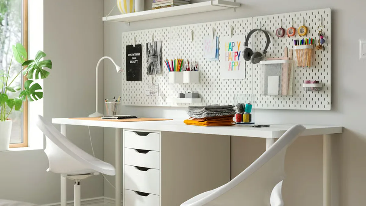 El escritorio de IKEA más vendido es perfecto para la vuelta al cole y se rebaja por primera vez para hacerte más fácil el mes de septiembre