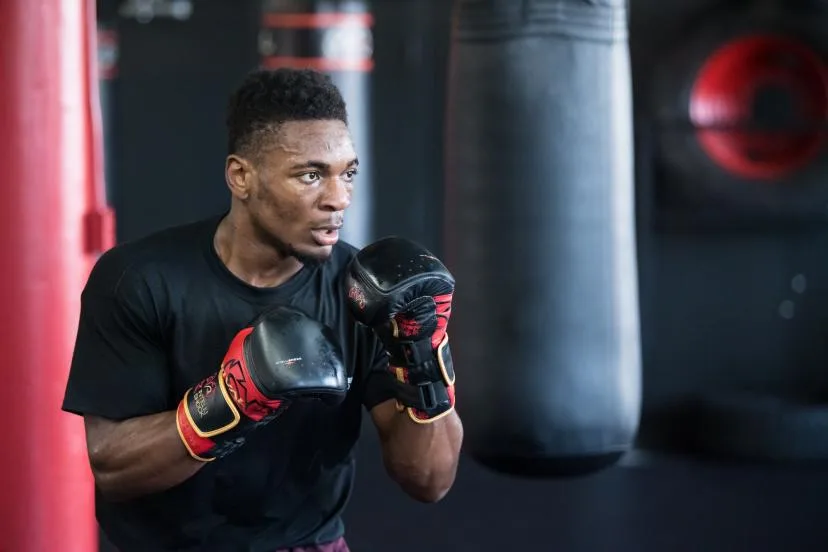 Malgré la guerre, Christian Mbilli espère le maintien de son combat à Riyad contre Saul « Canelo » Alvarez