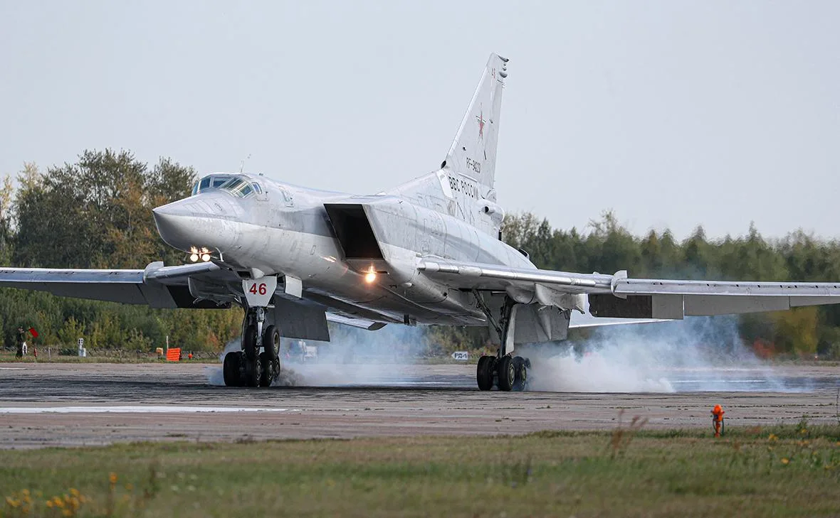 Минобороны сообщило о полете бомбардировщиков Ту-22М3 над Балтикой