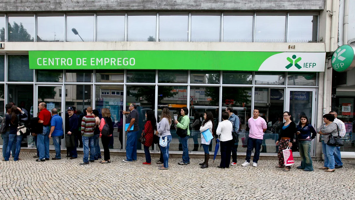 Emprego: Bons números escondem problemas estruturais