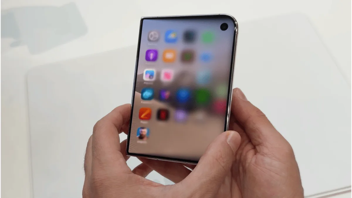 Les précommandes de l’iPhone Duo ouvrent à 14 heures : on suit le lancement des offres (en direct)