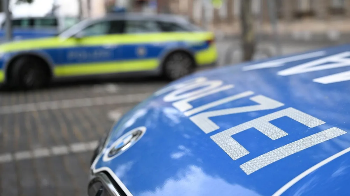 Übergriffe im Freibad: Elfjährige Mädchen belästigt - Badeaufsicht greift ein