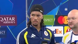 VÍDEO: jogador do Fenerbahçe surpreendido em direto com demissão do treinador