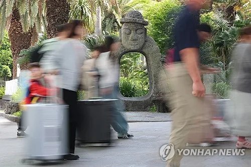 제주 국내선 좌석 감소에 관광시장 '빨간불'…공급 확대 총력