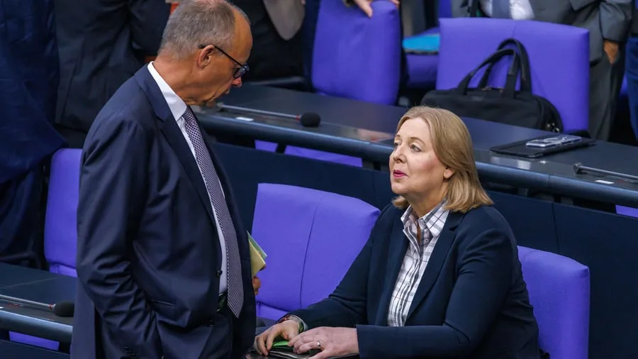 Bundesregierung: Bleibt die Rente mit 63 doch? Was ein Rückzieher der Koalition für Beitragszahler bedeuten würde