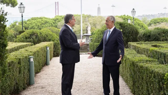 Marcelo volta a casa para "troca de ideias" com Seguro. Imagens em Belém