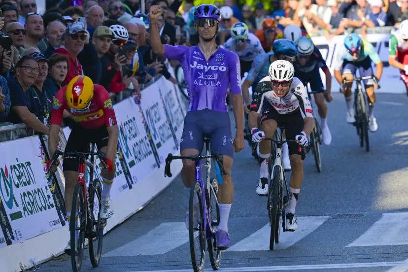 Lancé par le champion du monde Brandon McNulty, Benoît Cosnefroy termine 3e du Tour de Vénétie, Alessandro Covi débloque son compteur