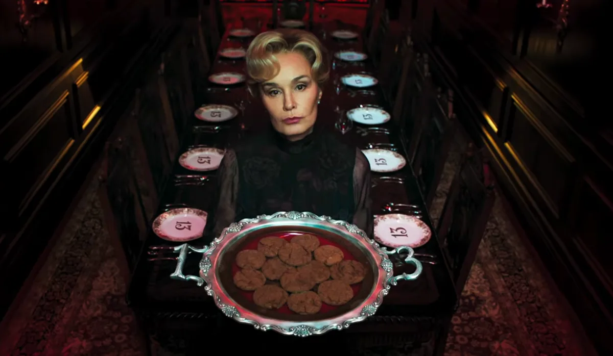 ‘American Horror Story: 13’ Teaser Brings Back Jessica Lange and Rubber Man as FX Sets Release Dates For 13 Half-Hour Episodes