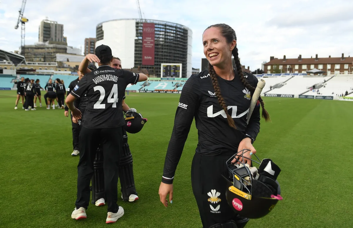 Surrey sneak through to Eliminator with one-wicket win