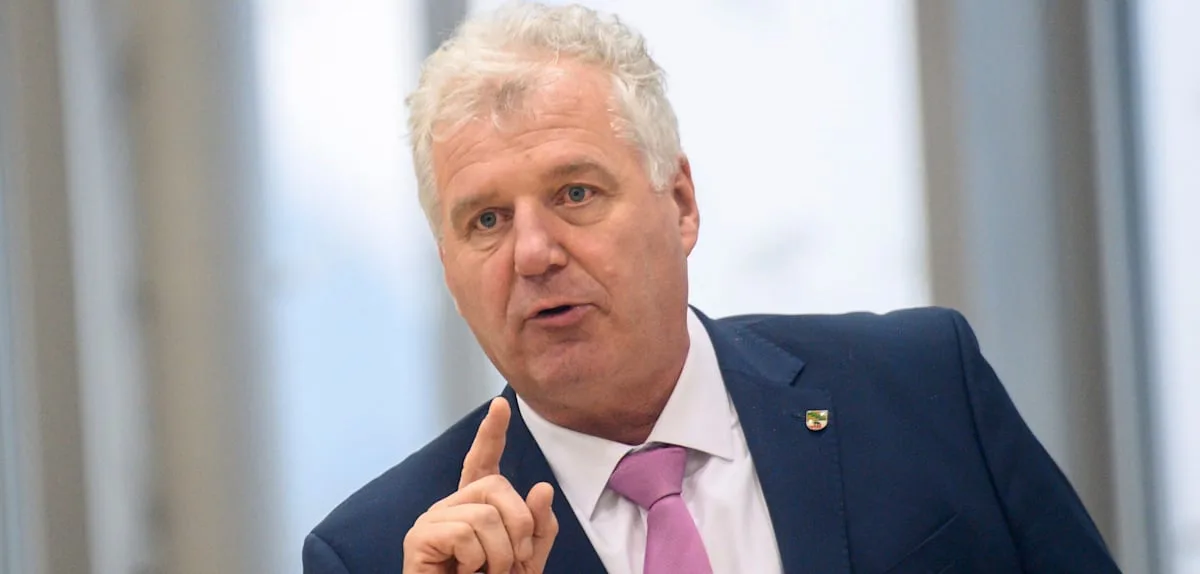 Warum haben Sie nicht für den Anti-Siegmund-Plan Ihrer CDU gestimmt, Herr Heuer?