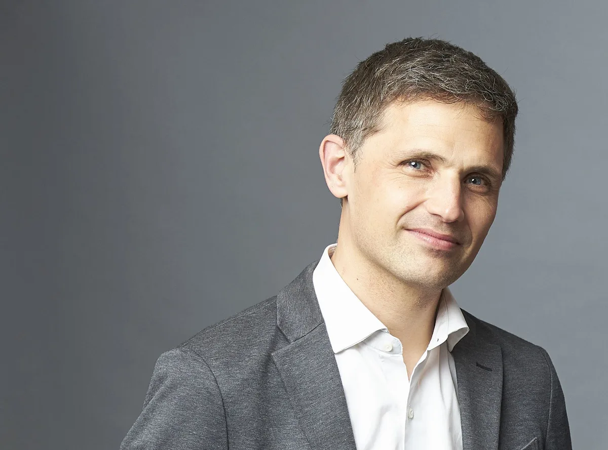 Présidentielle 2027 : Raphaël Glucksmann et Jean-Luc Mélenchon, deux gauches inconciliables