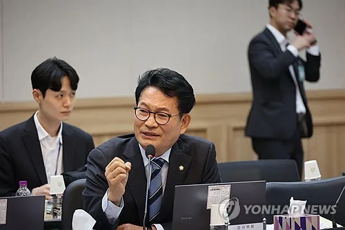 與송영길 "美정보, 전지전능한 것 아냐…바보 같은 실수도"