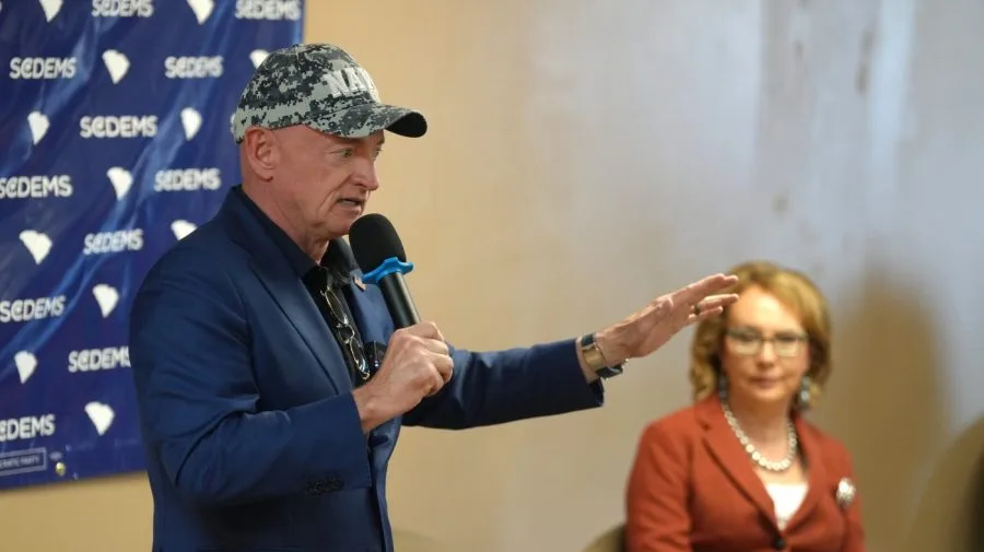 Kelly calls to remove Hegseth 'immediately' over public execution plan