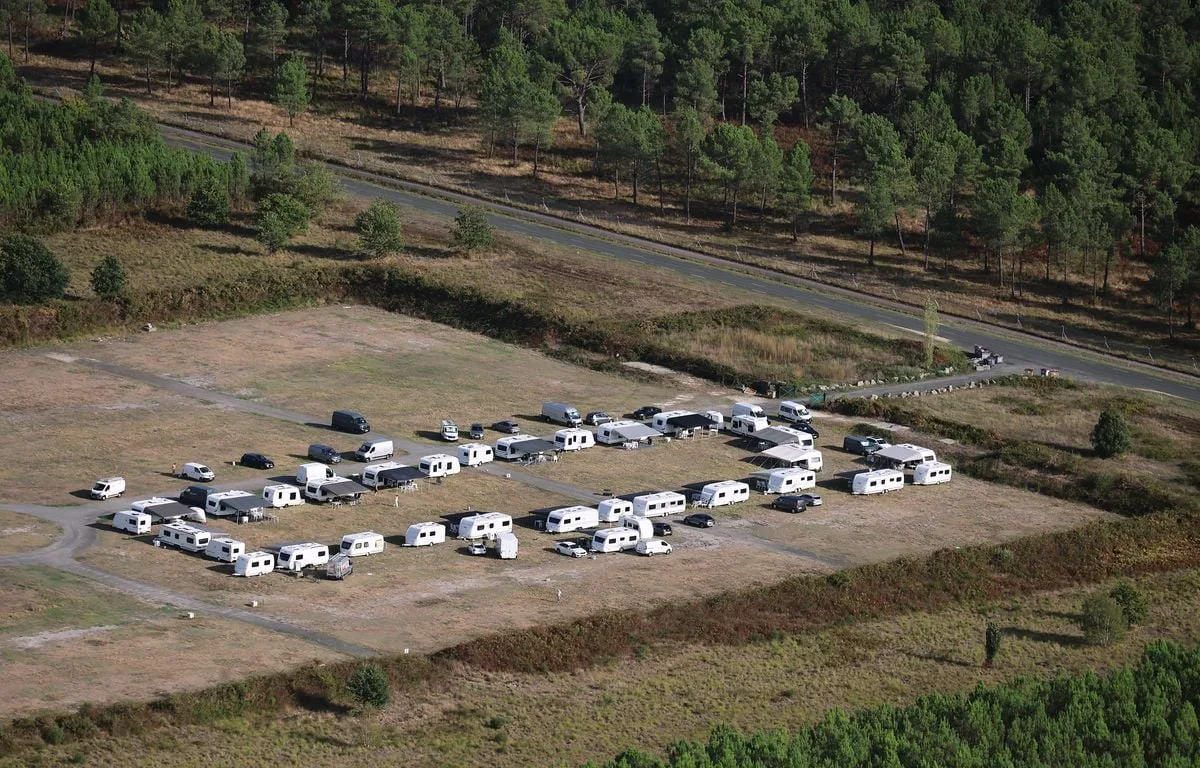 Bretagne : « Stigmatisants et inacceptables »… Un maire se fait épingler pour ses propos sur les gens du voyage