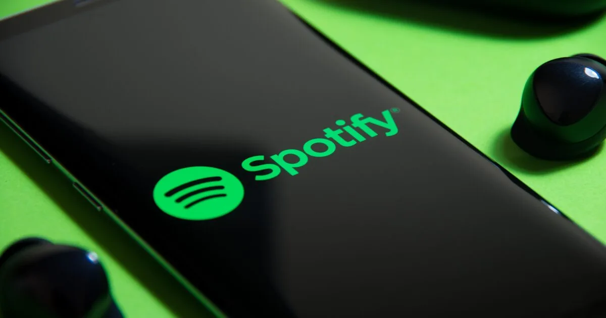 Spotify identificará artistas gerados por IA com selo “AI Persona”