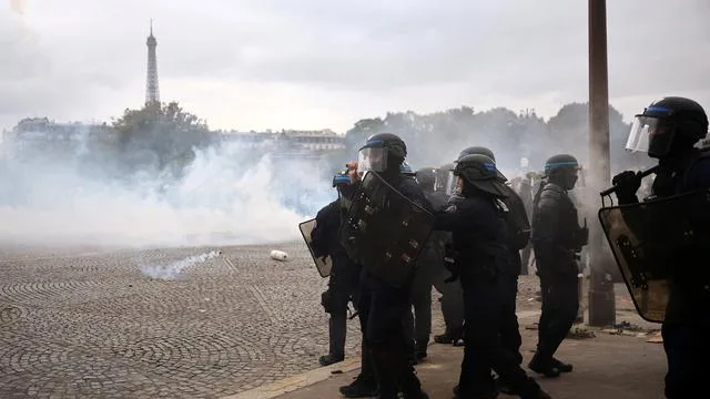 Frankreich: Lecornu nennt Schülerproteste »Bewegung der städtischen Gewalt«