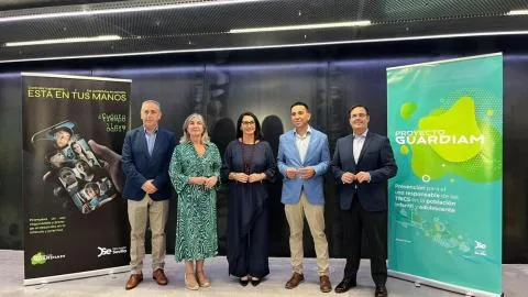 La relación entre un adolescente y una IA antes de suicidarse: la Diputación de Sevilla lleva a los pueblos formación para prevenir los riesgos de la tecnología