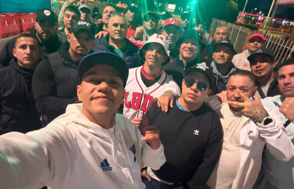 Los detalles de la tensa reunión interna de la barra de River antes del viaje a Colombia y el desafiante gesto a la hinchada rival