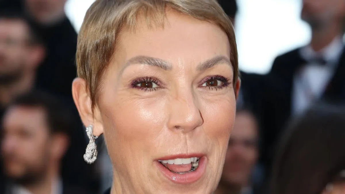 Más detalles del choque que costó la vida a la directiva de Dior Mathilde Favier: el camionero dice que el coche invadió su carril