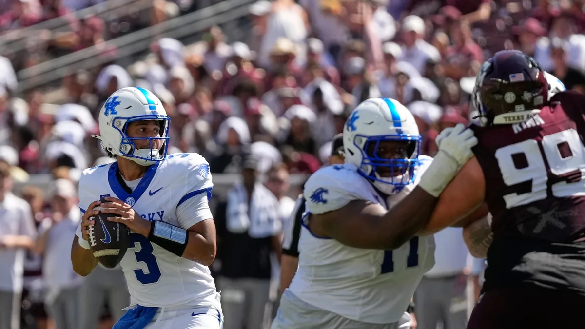 Kentucky stuns No. 9 Texas A&M 31-21 in coach Will Stein's first road game